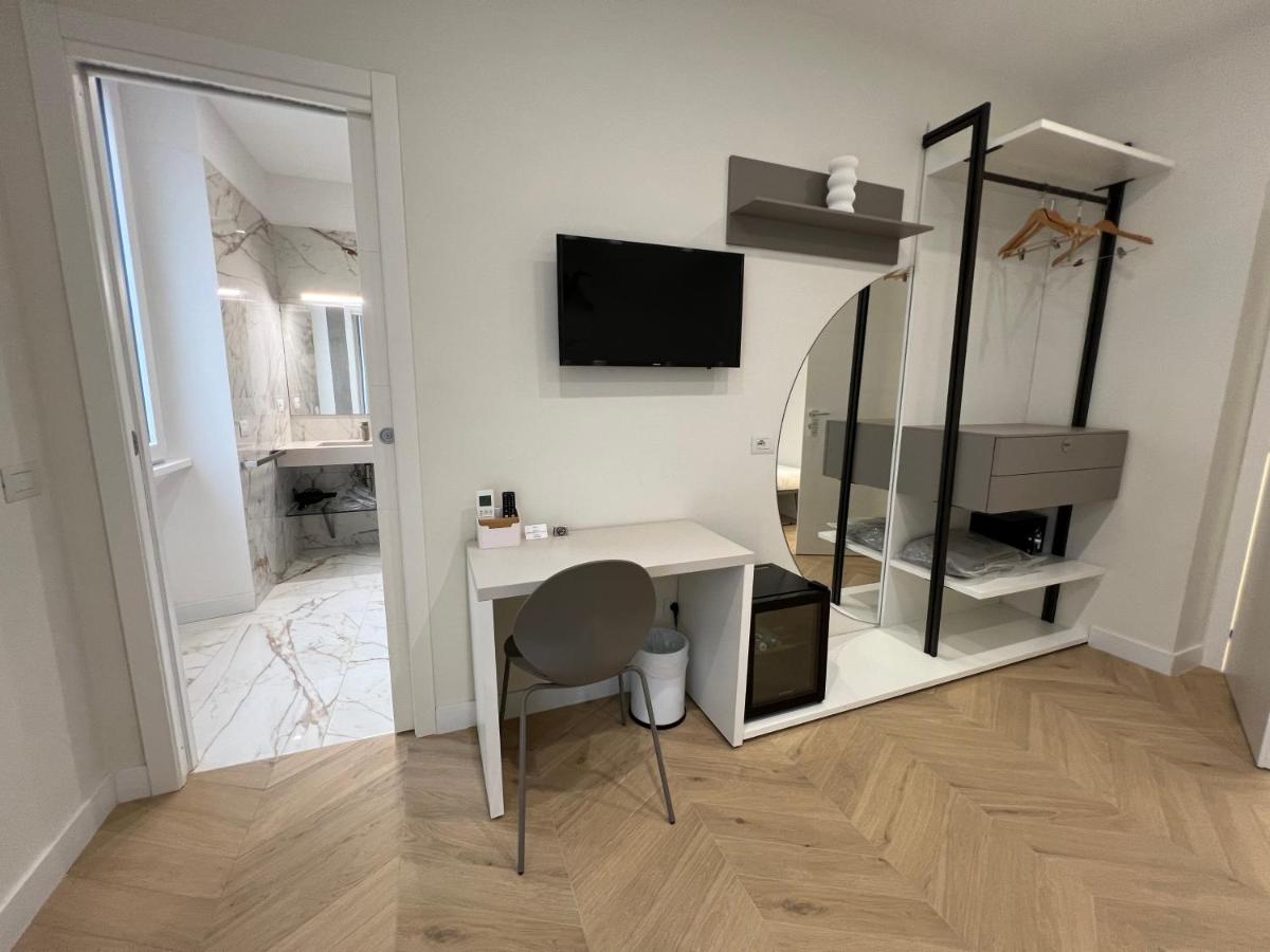 Vittoria's Luxury Rooms - 3