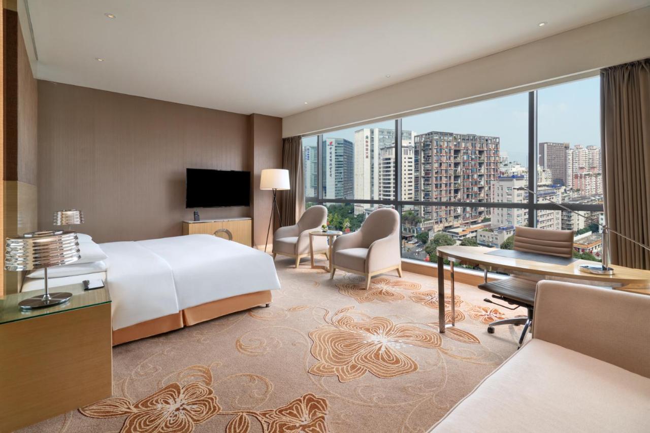 Renaissance Chengdu Hotel photo
