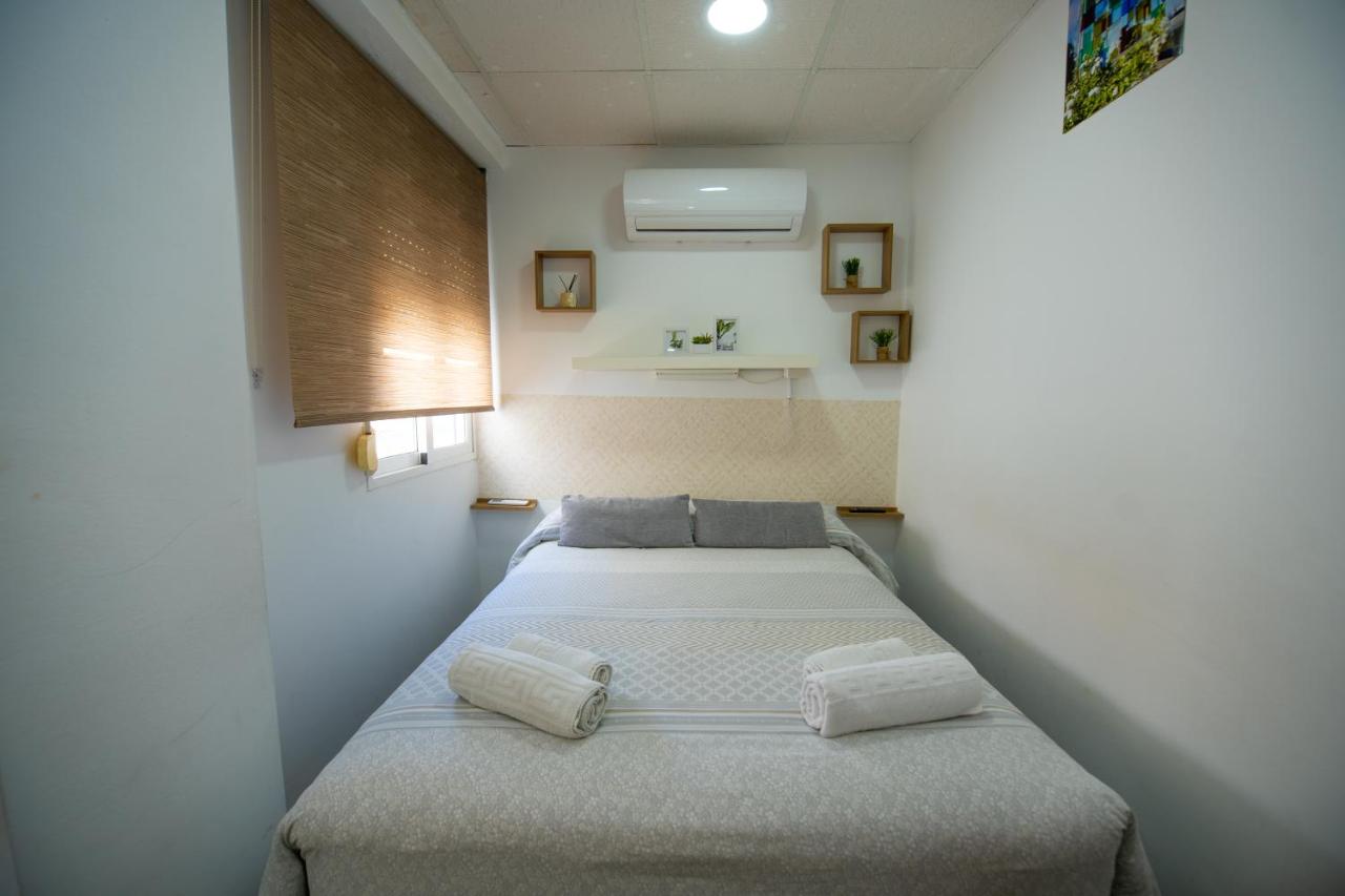 THE PHoTOGRAPHER ROOM - 3