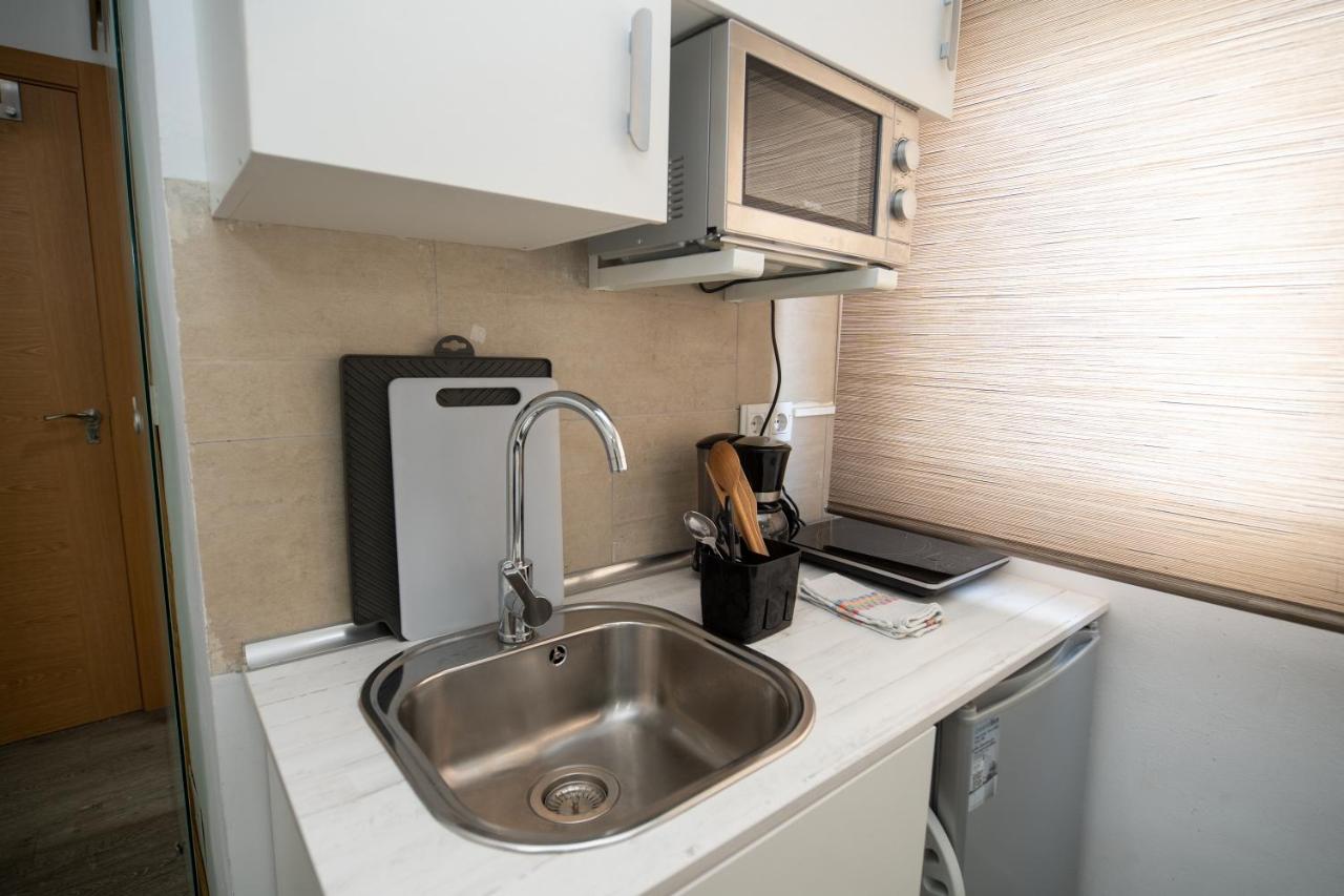 THE PHoTOGRAPHER ROOM - 4