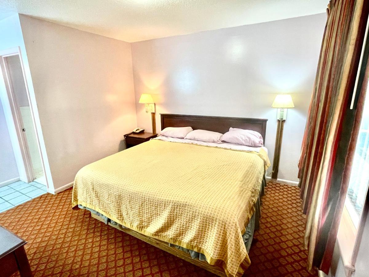Imperial Motel — photo 10