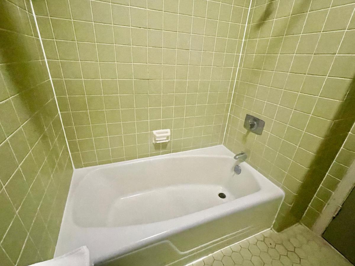 Imperial Motel — photo 19