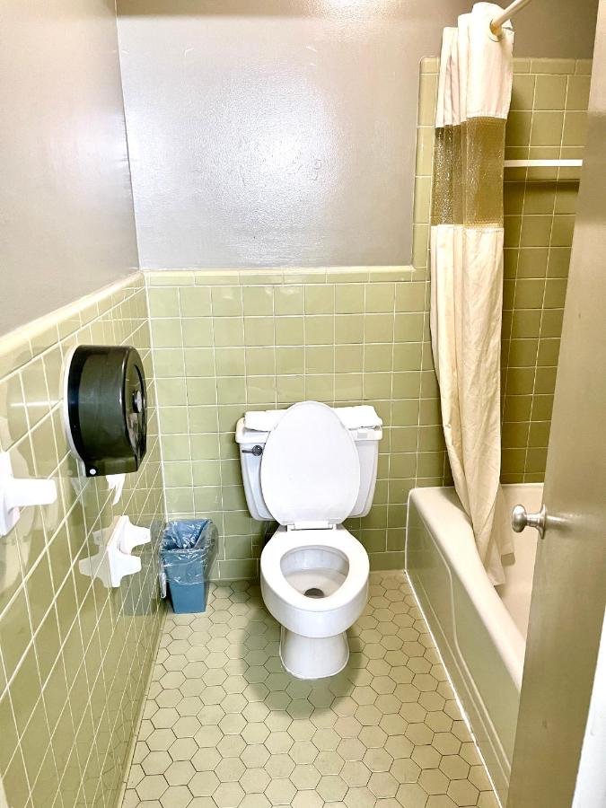 Imperial Motel — photo 21