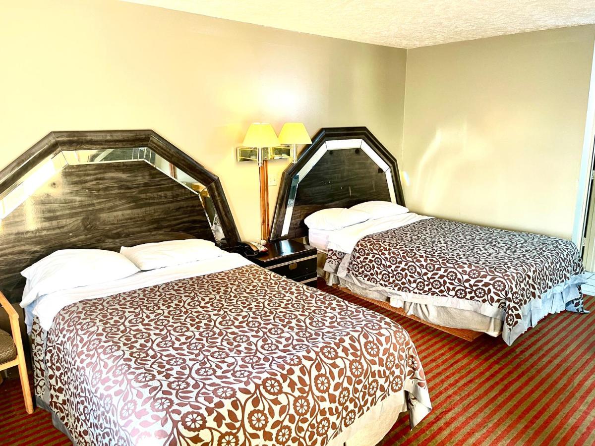 Imperial Motel — photo 23