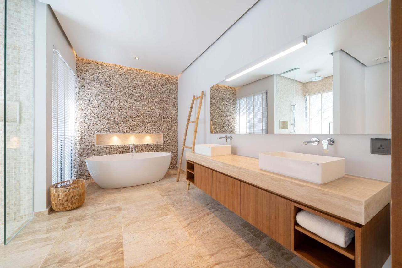 Spacious Mansion 4BR Villa Anchan V20 with 15m Private Pool in Gated Residence - 3