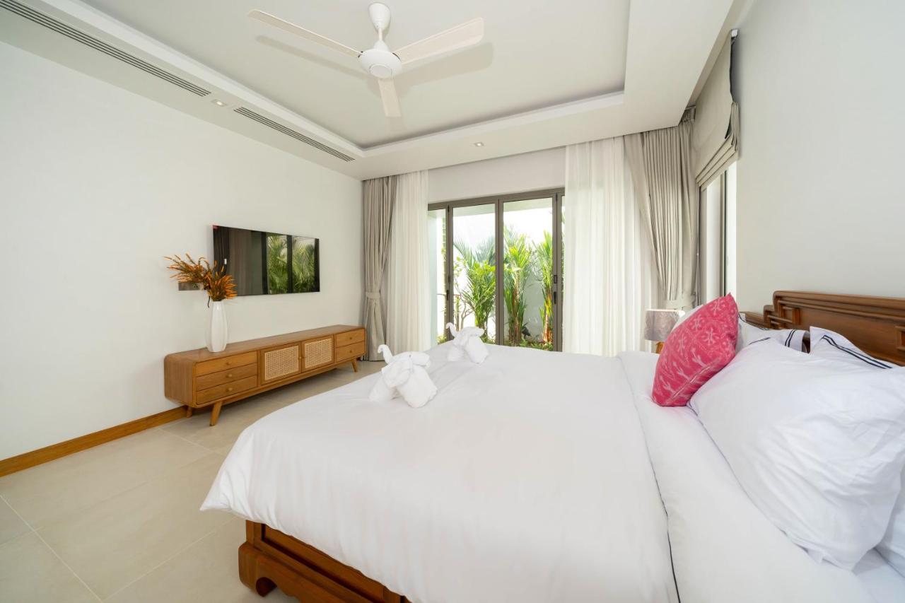 Spacious Mansion 4BR Villa Anchan V20 with 15m Private Pool in Gated Residence - 2