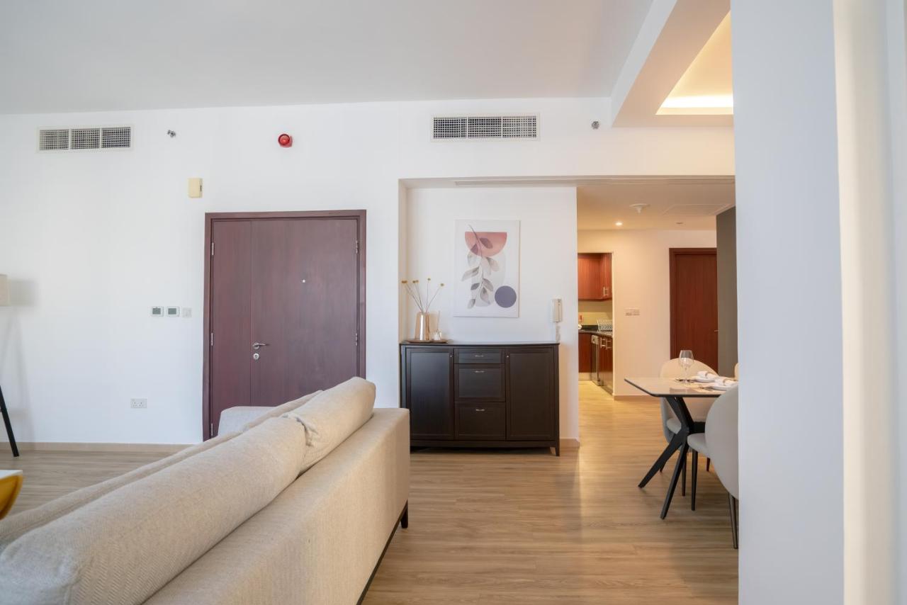 GMA Amwaj 2BR Sea View High Floor - 5