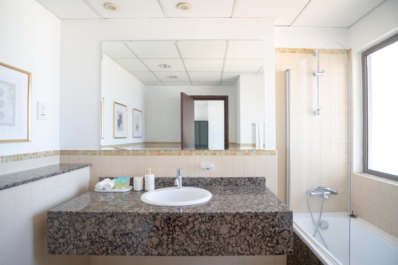 GMA Amwaj 2BR Sea View High Floor - 3