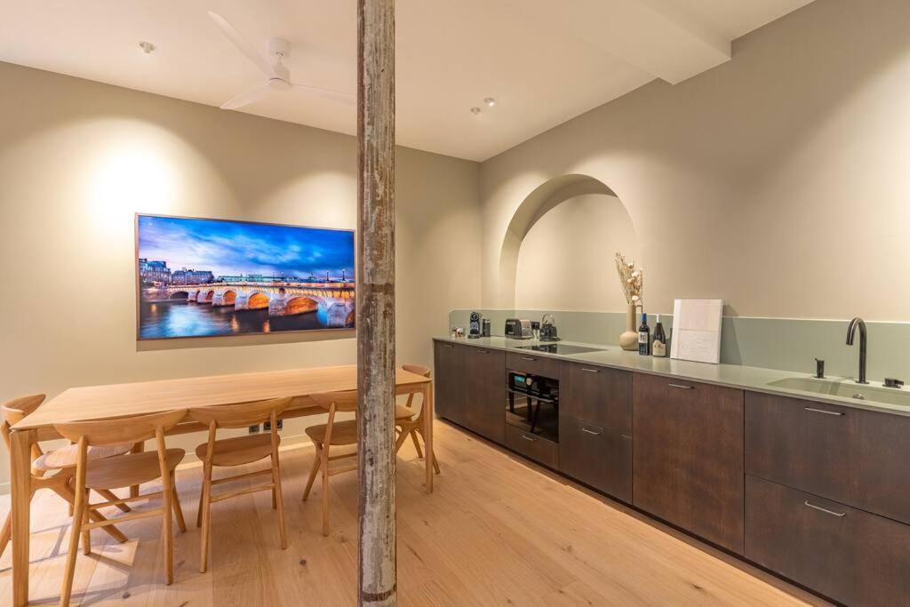 Marais - Magnificent 3BR/BTH decorated with taste - 4