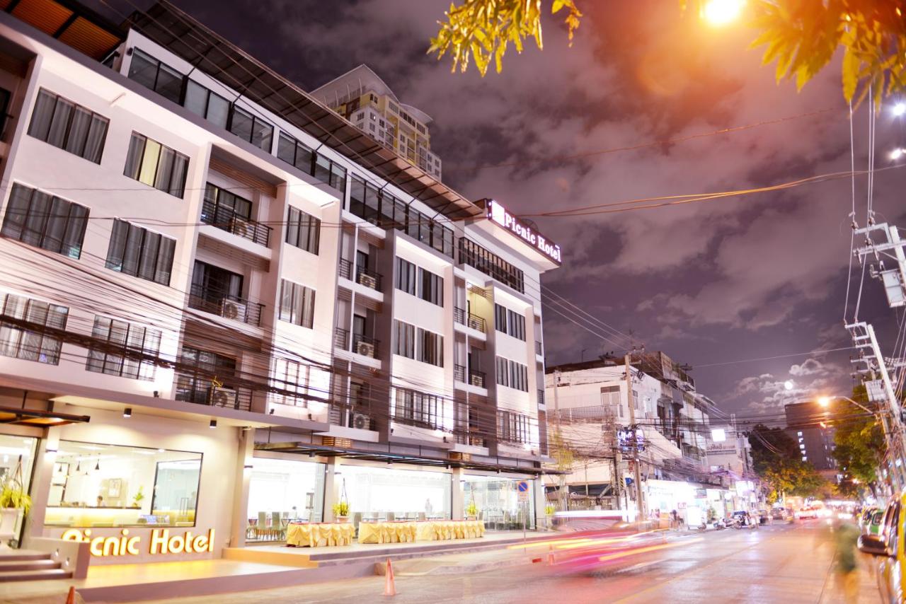Picnic Hotel Bangkok - Rang Nam - 2