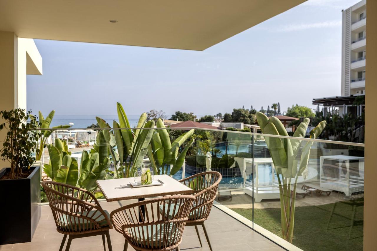 Capo Bay Hotel photo
