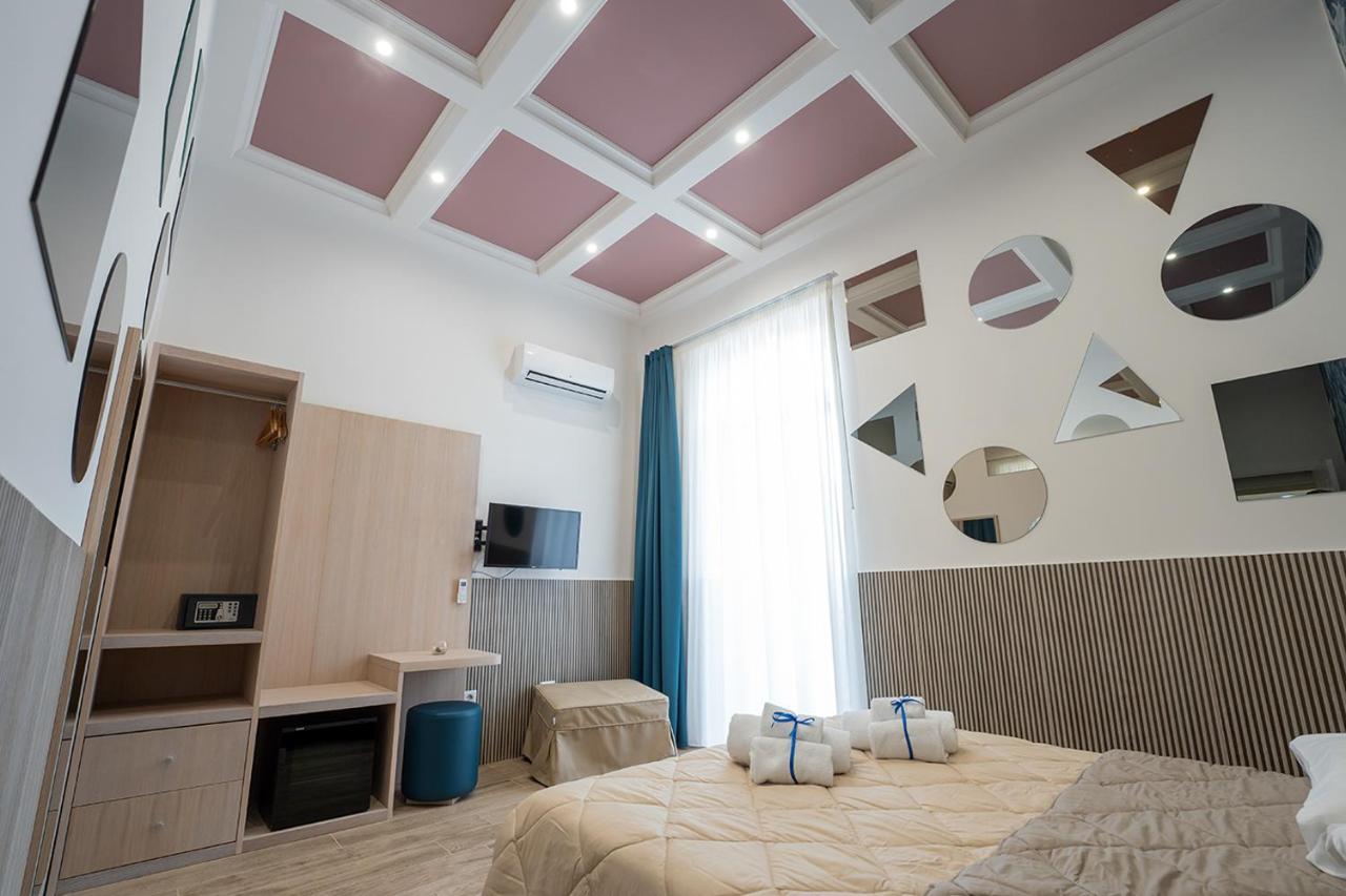 P.C. Boutique H. Vesuvius, Napoli Centro, by ClaPa Group - 4