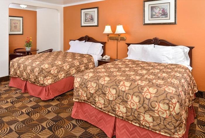 America's Best Inn & Suites — photo 10