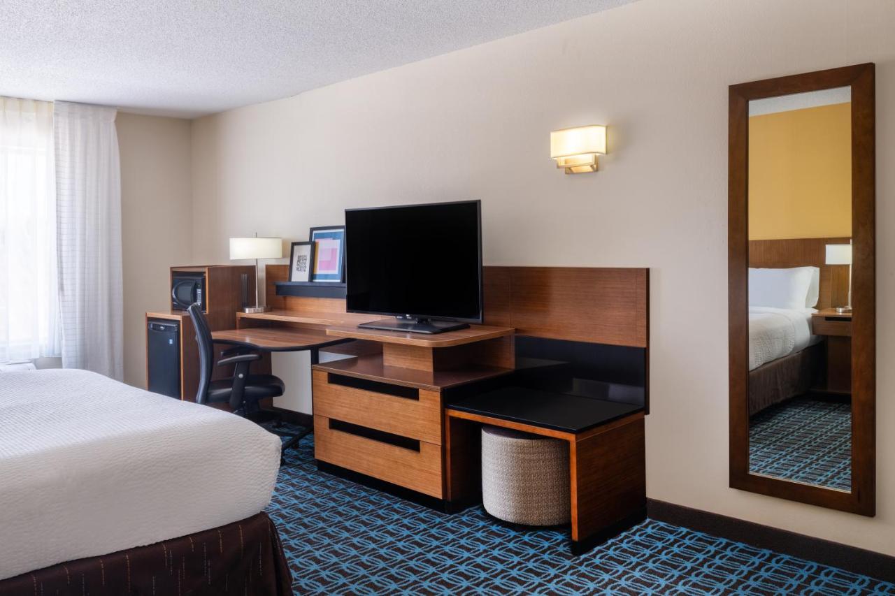 Macon West Hotel — photo 16