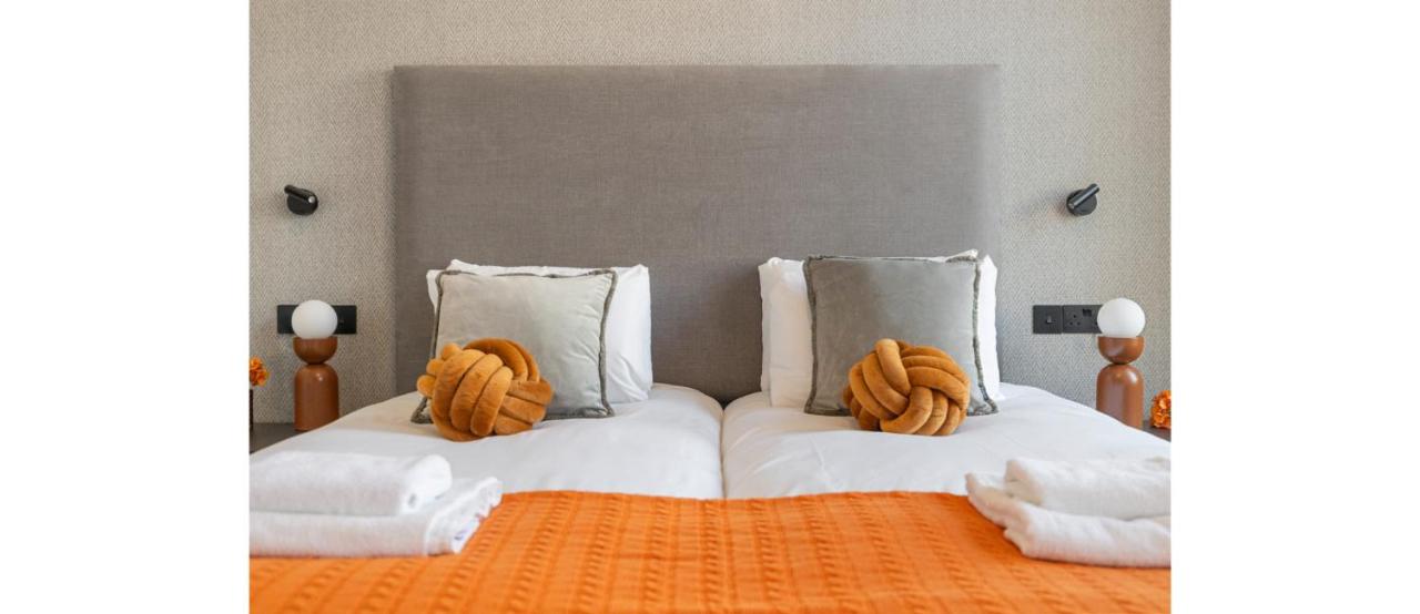 Simplicity meets Warmth: 1-Bed Delight - 3