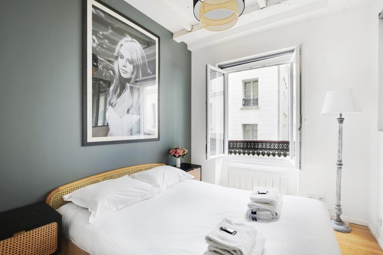 Apartments in the heart of Paris in Sentier - 2