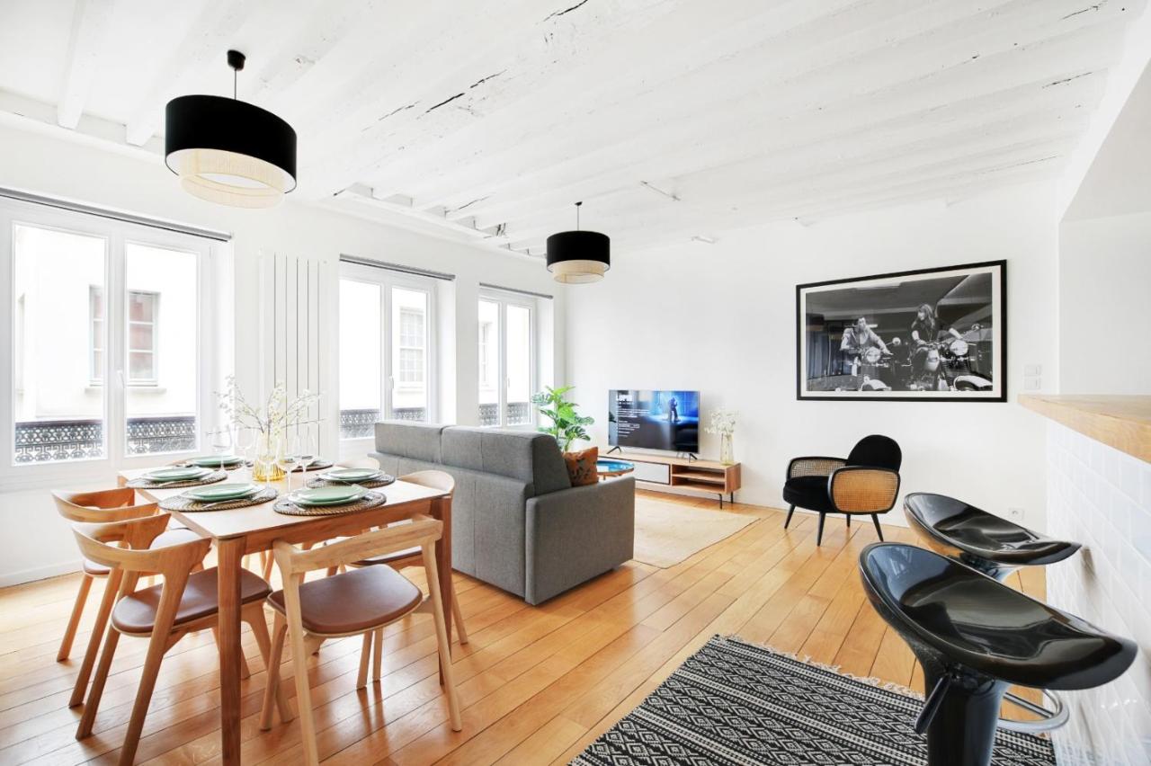 Apartments in the heart of Paris in Sentier - 5