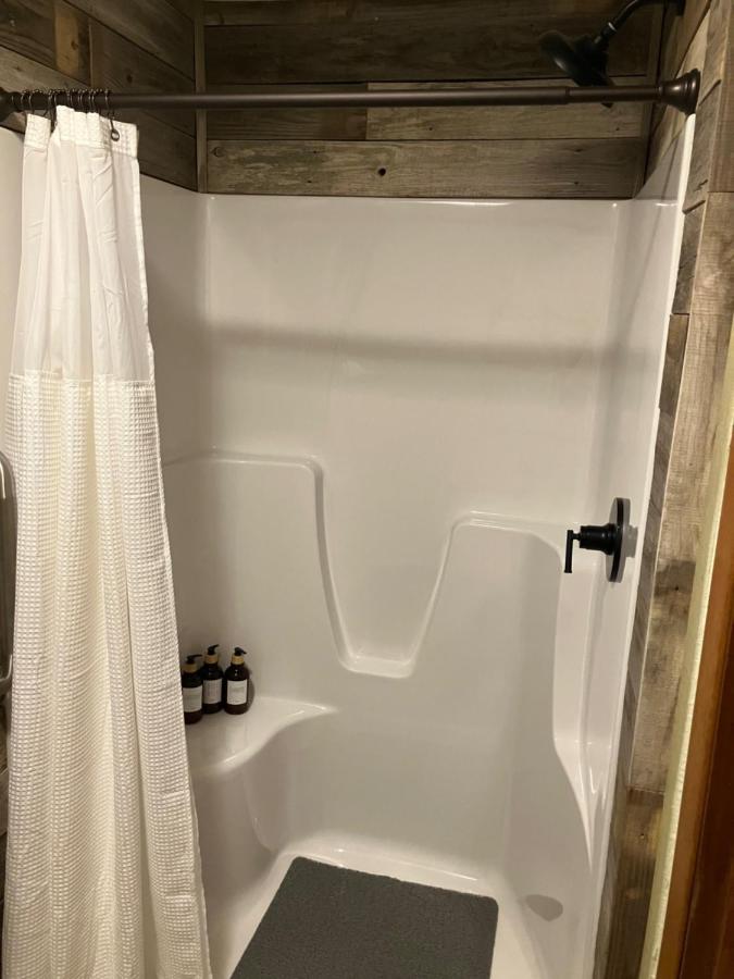 R & R LODGE — photo 20