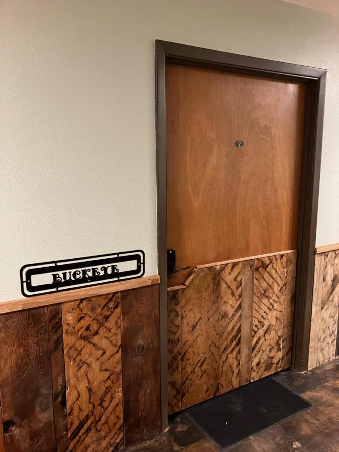 R & R LODGE — photo 23