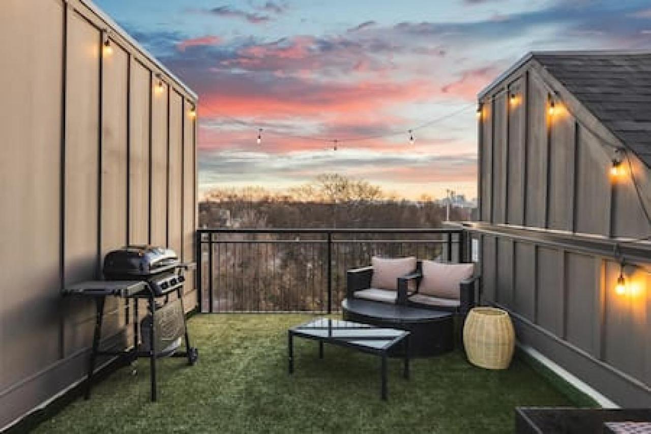 3 Miles to Broadway -Garage, Patio, Walk to Shops - 5