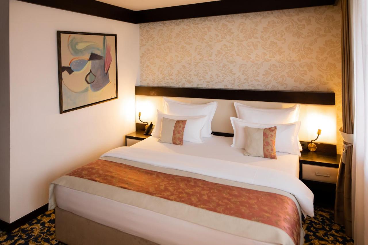 Malak Regency Hotel photo