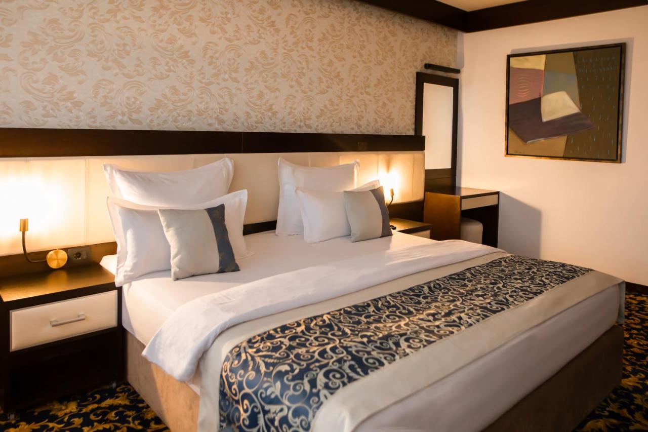 Malak Regency Hotel photo