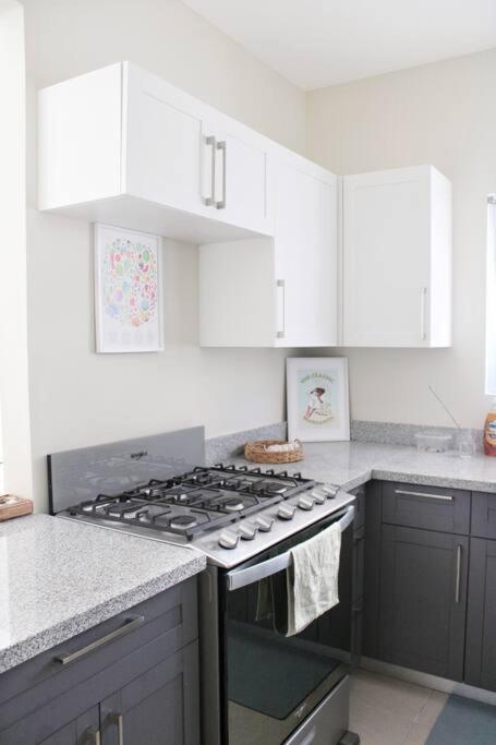 CasaLamar Beachside Retreat - 4