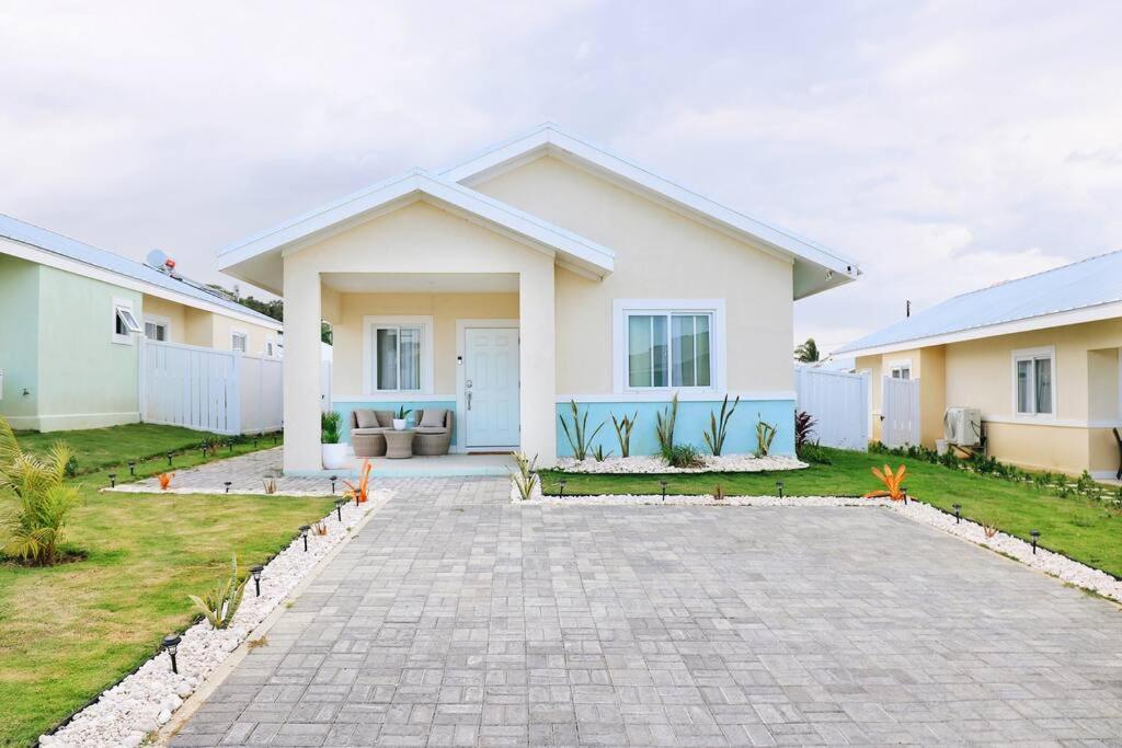 CasaLamar Beachside Retreat - 3