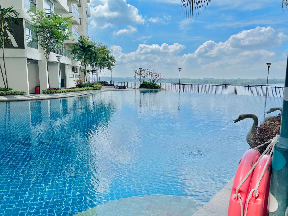 Country Garden Danga Bay BY R9 Homestay - 4