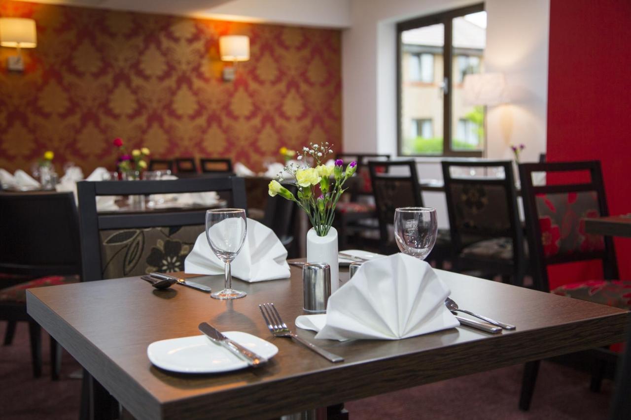 Ramada Cambridge - 4