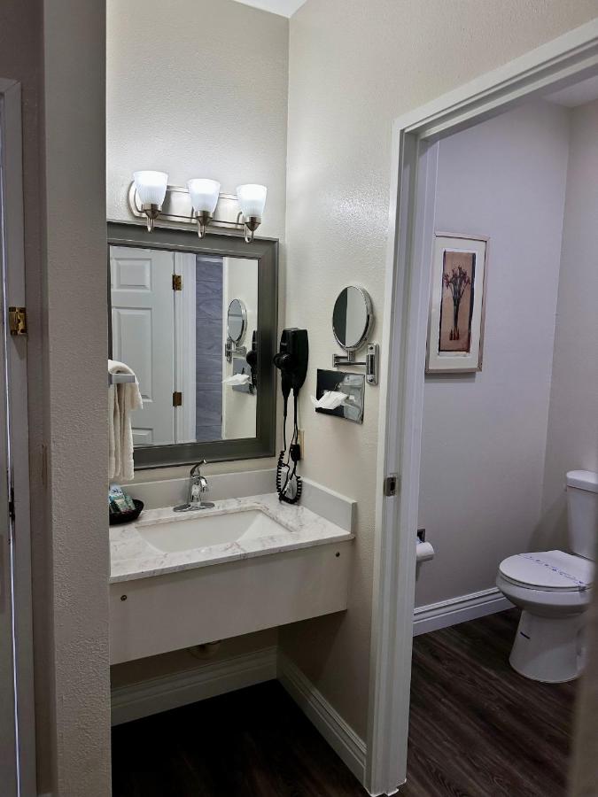 Americana Inn HOTEL — photo 8