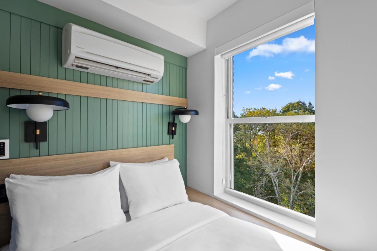 Riverside Tower Hotel - 2