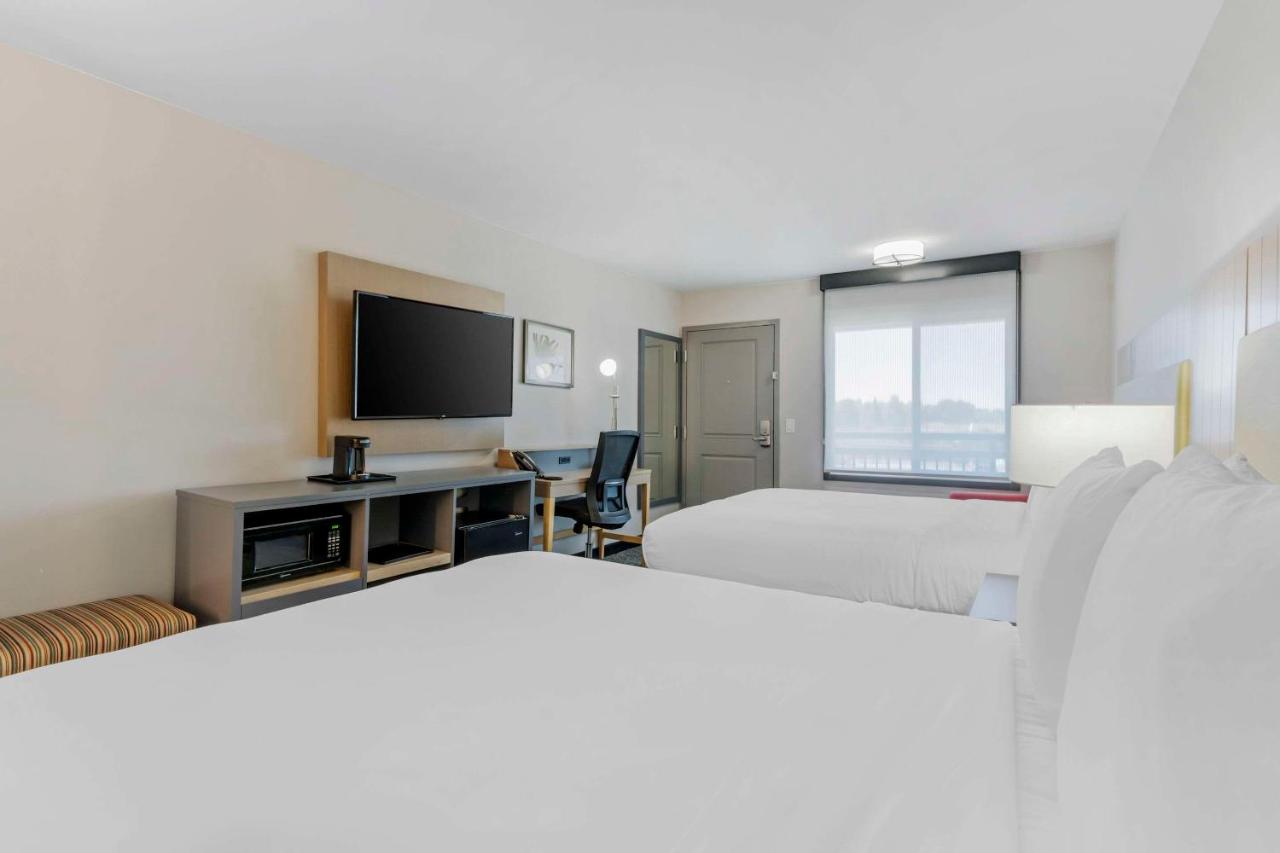 El Rancho Inn & Suites — photo 24