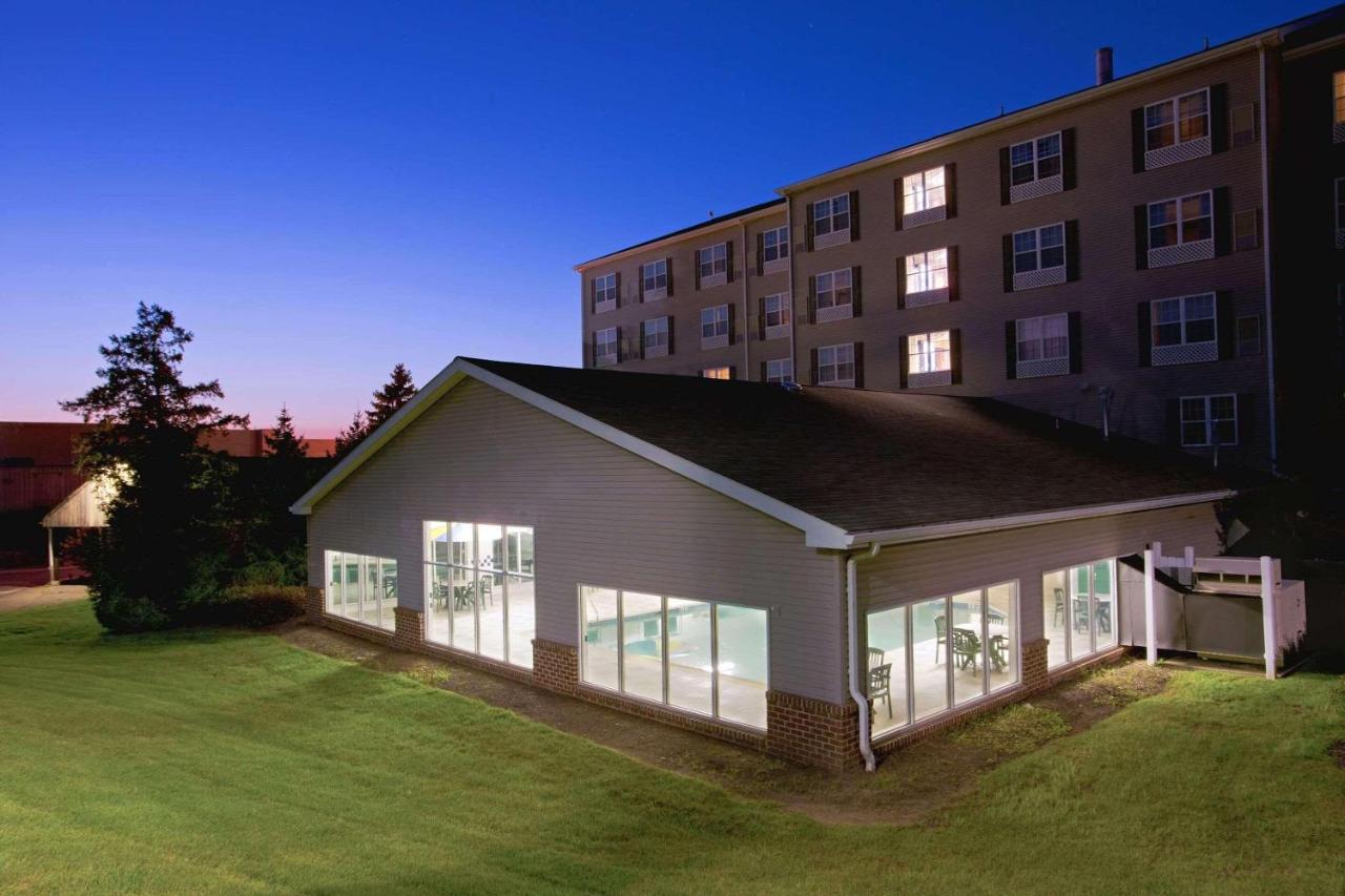 Parkview Inn & Suites, Lancaster Amish Country, PA — photo 14
