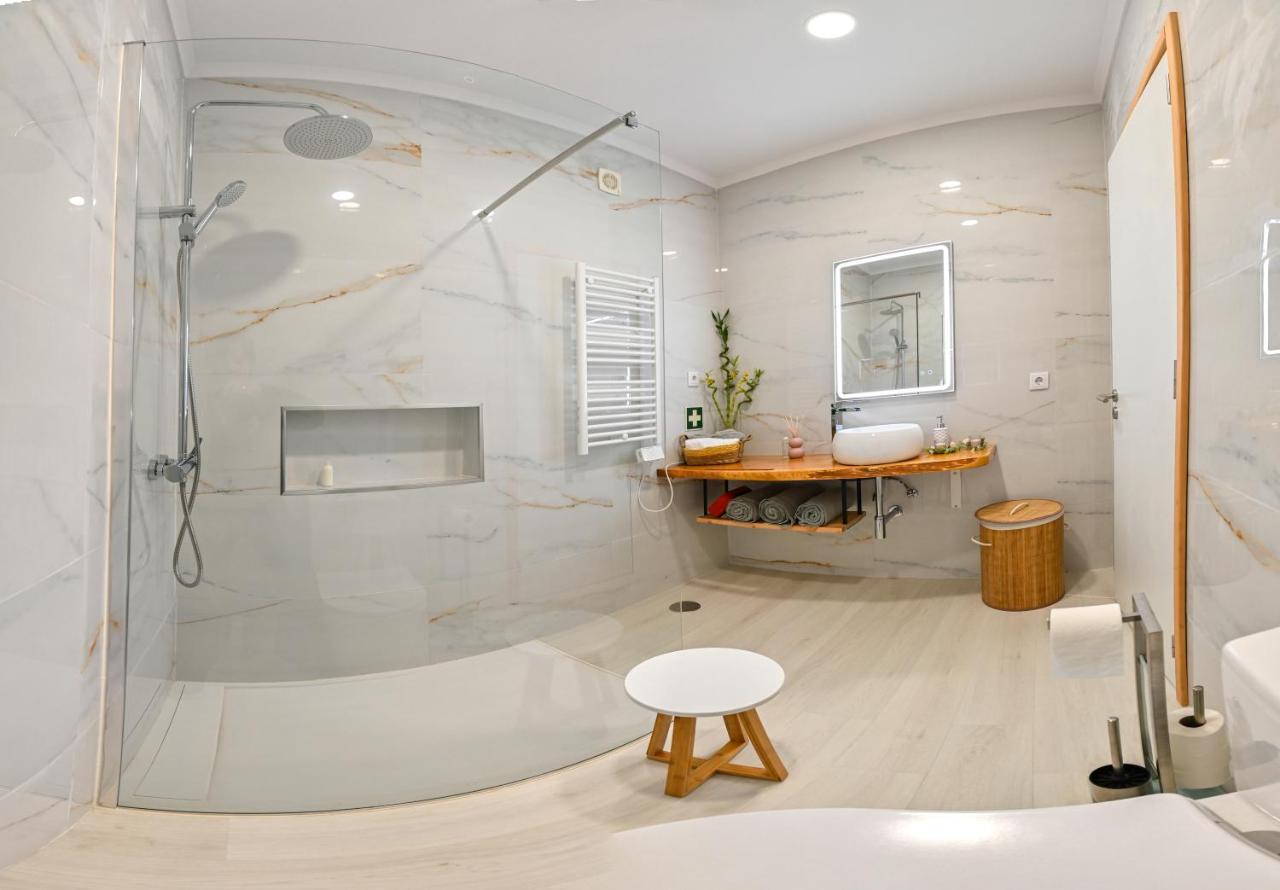 Dreaming Place - AL - 2