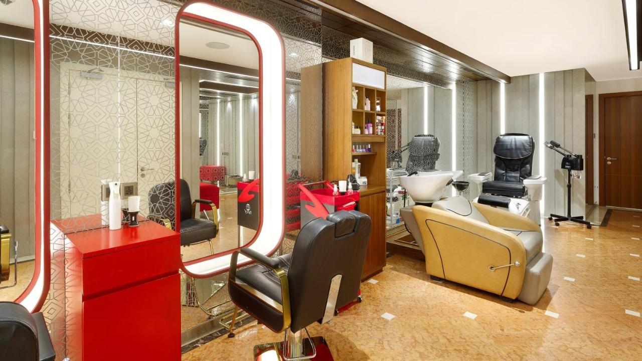 Holiday Inn Dhaka City Centre, an IHG Hotel photo