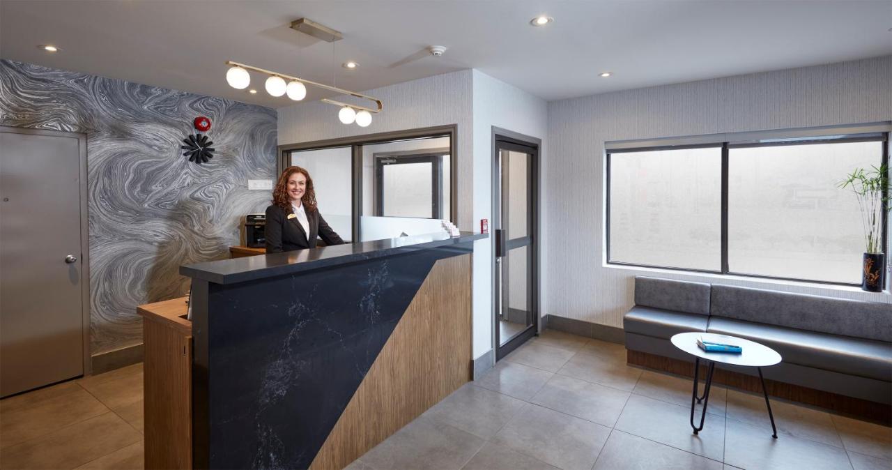 Canadas Best Value Inn Toronto photo