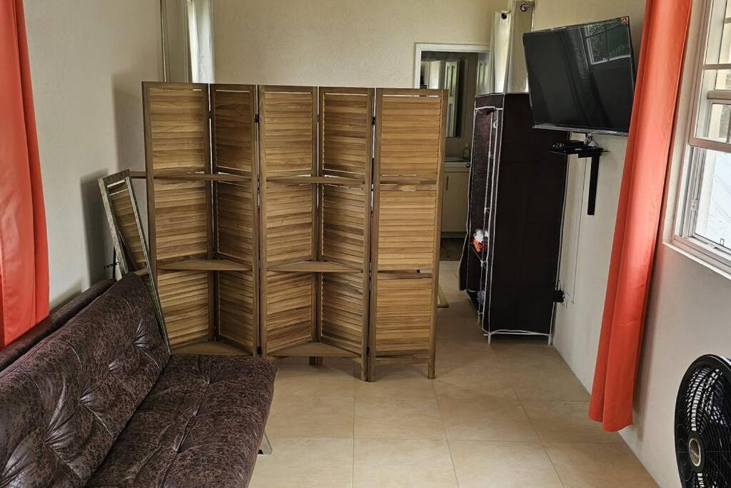 Seclusion Studio Apartment. - 5