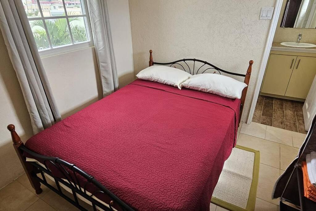 Seclusion Studio Apartment. - 2