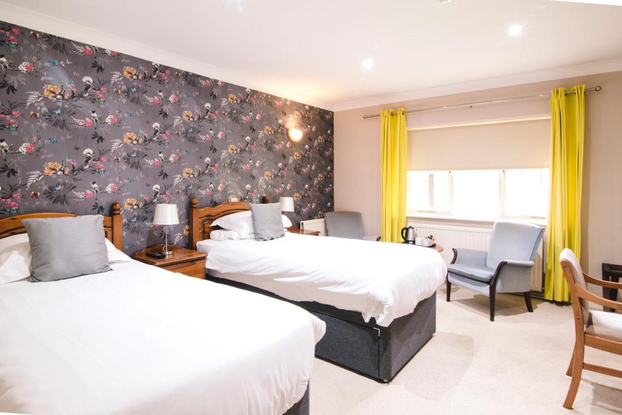 Twin Room in Courtyard Area - Non-Smoking