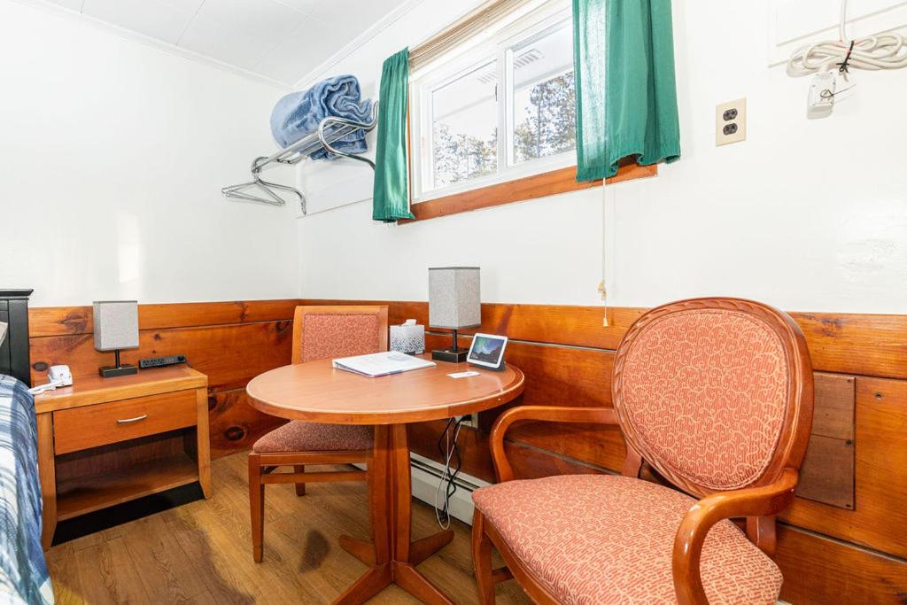 West Bethel Motel — photo 10