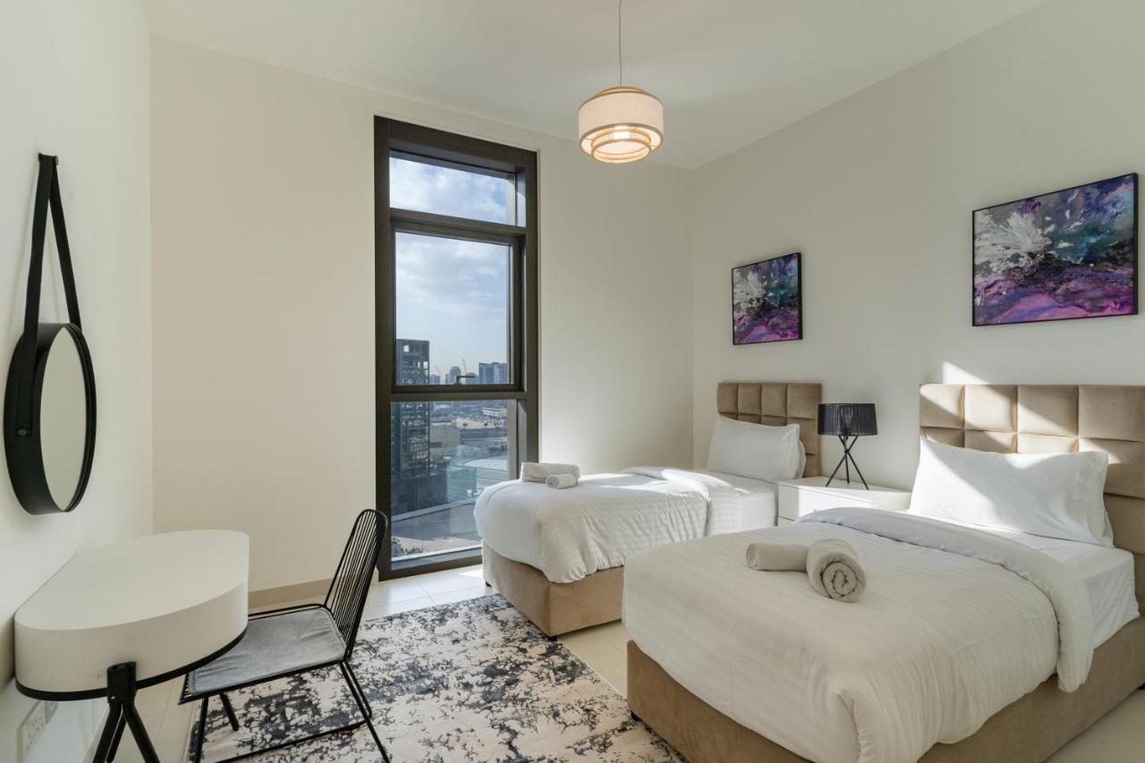 Charming 2BR in Burj Crown, Walk to Burj Khalifa - Allsopp&Allsopp - 2