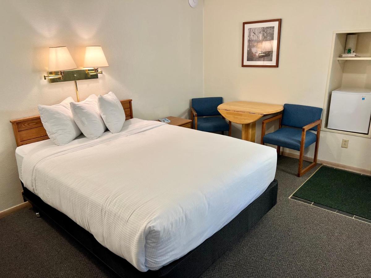 Thomsonite Inn on Lake Superior — photo 24