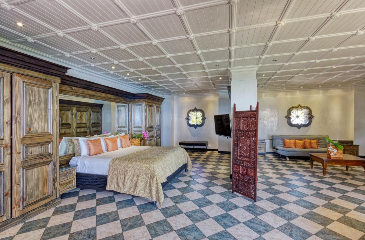 Hotel Villa Caletas photo