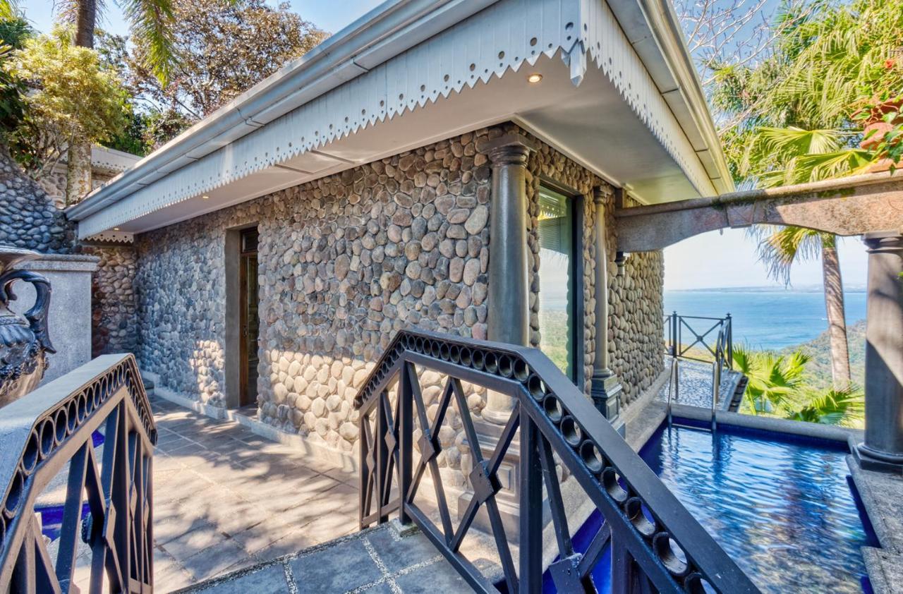 Hotel Villa Caletas photo