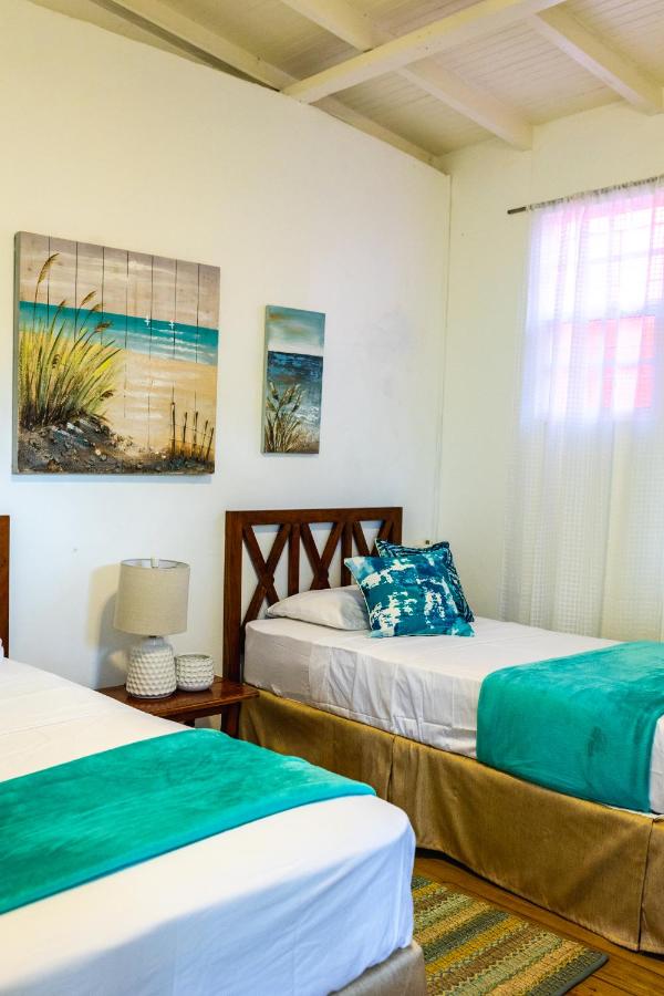 Castara Cottage by Hello Mello - 3