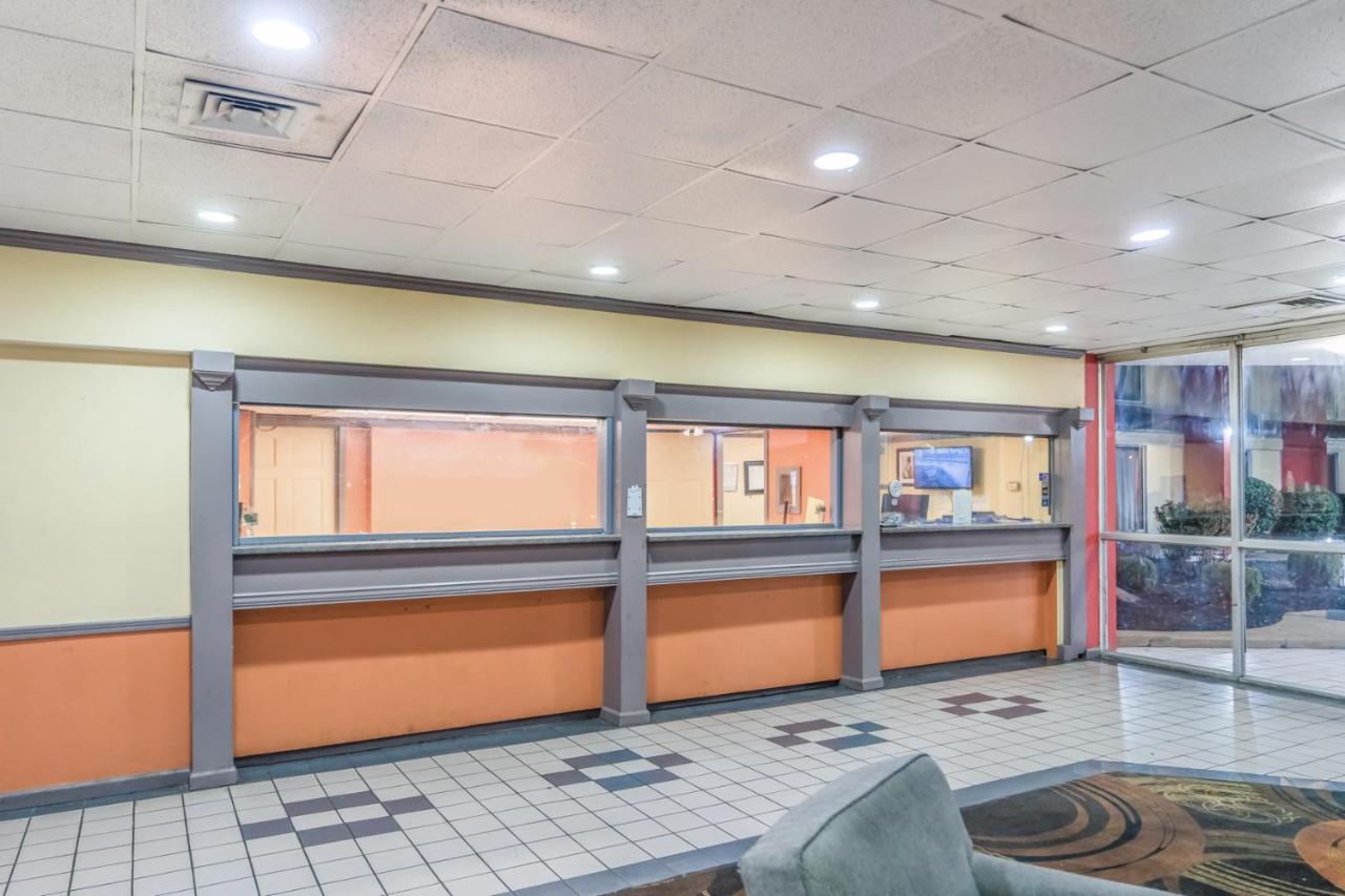 Economy Inn — photo 2