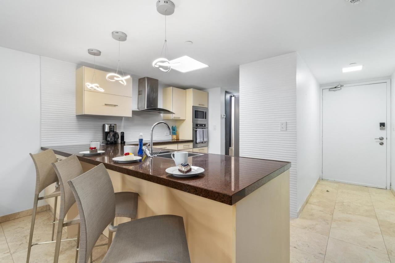 Good vibes, lovely sea and Breeze OASIS at Eagle Beach ARUBA - 2