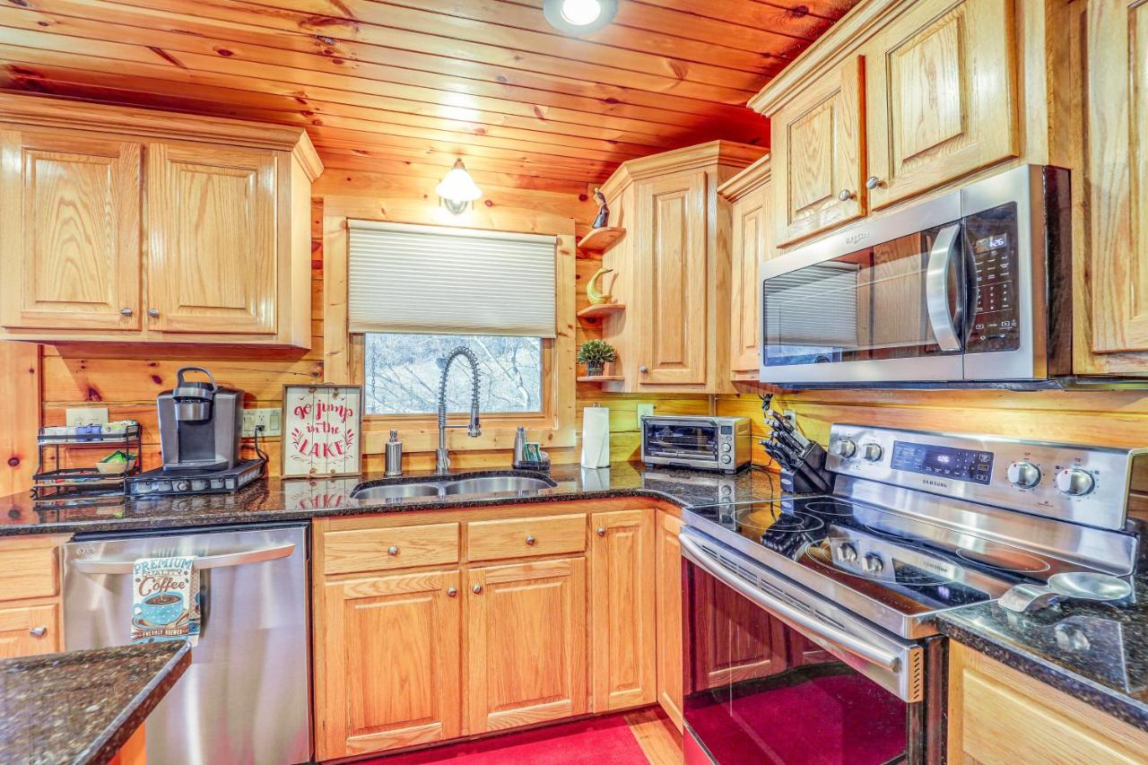 Lake Hideaway Chalet — photo 12