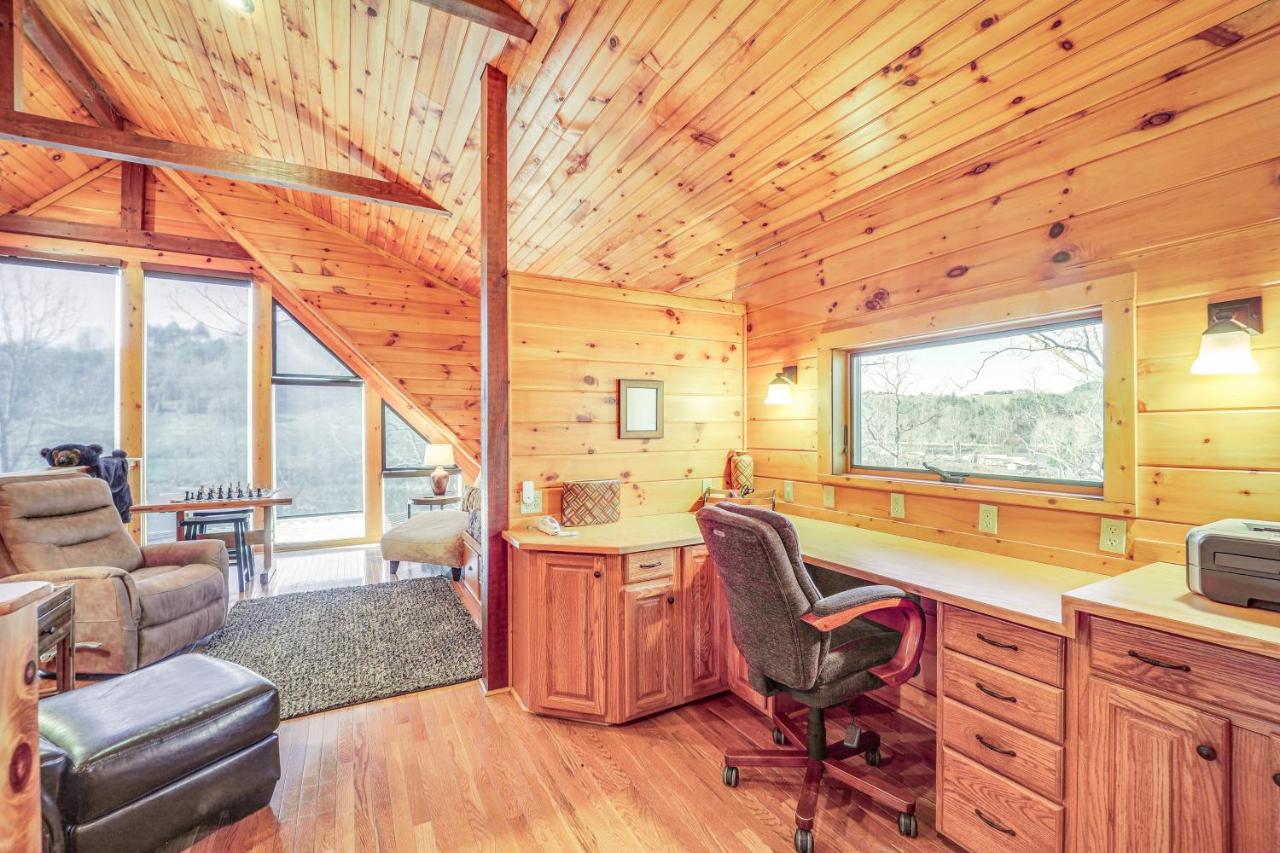 Lake Hideaway Chalet — photo 17